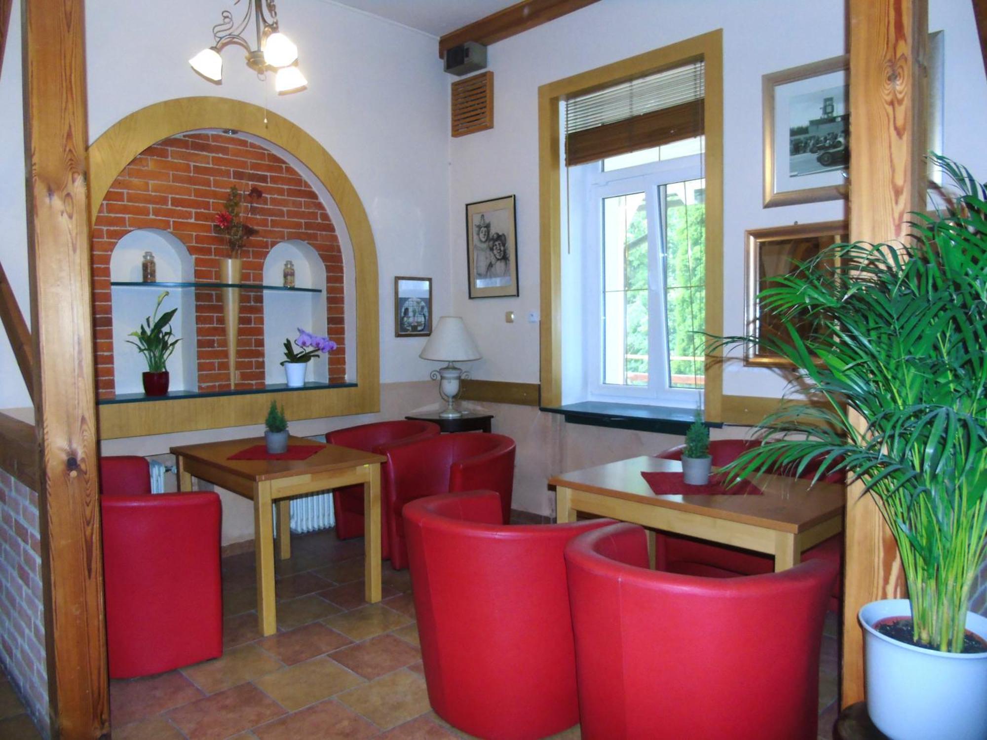 Toris Inn Тринец Екстериор снимка