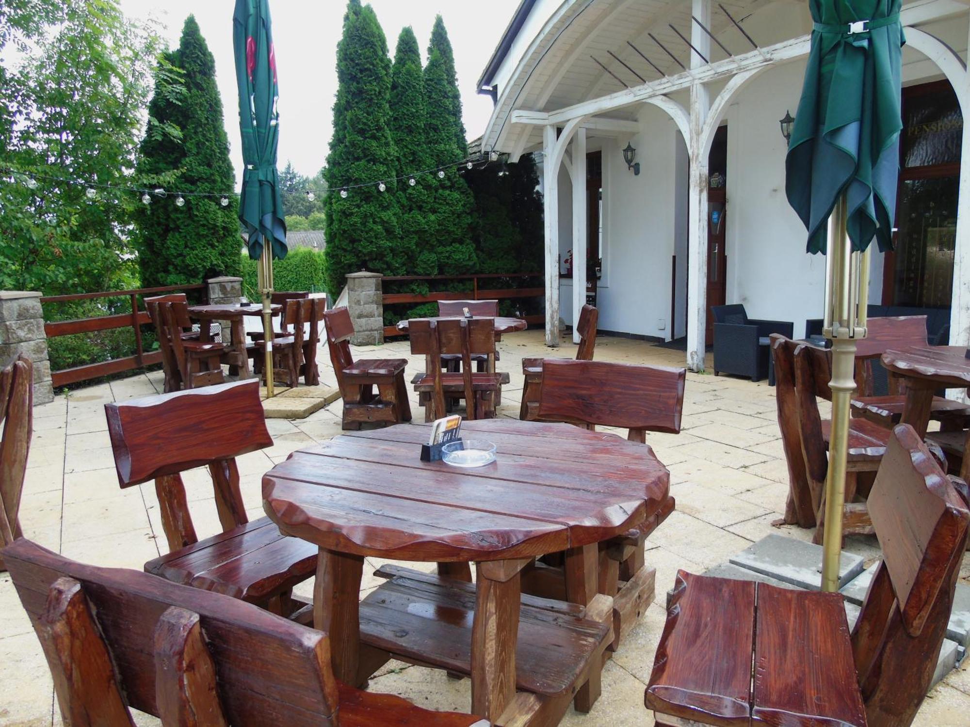 Toris Inn Тринец Екстериор снимка