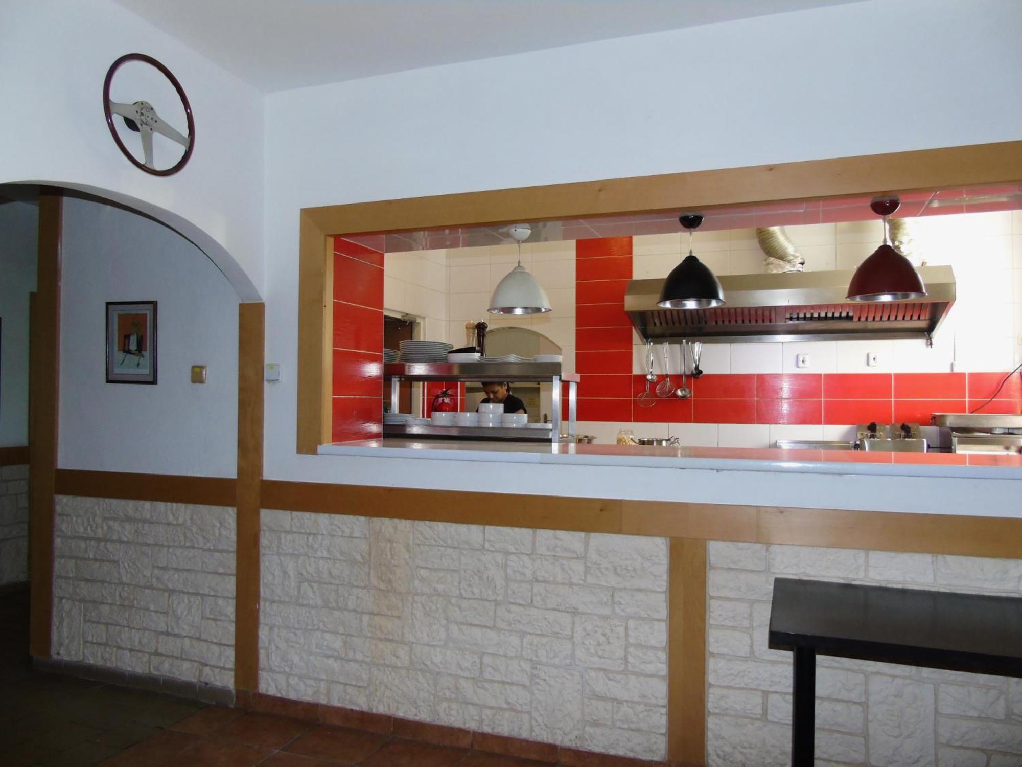 Toris Inn Тринец Екстериор снимка